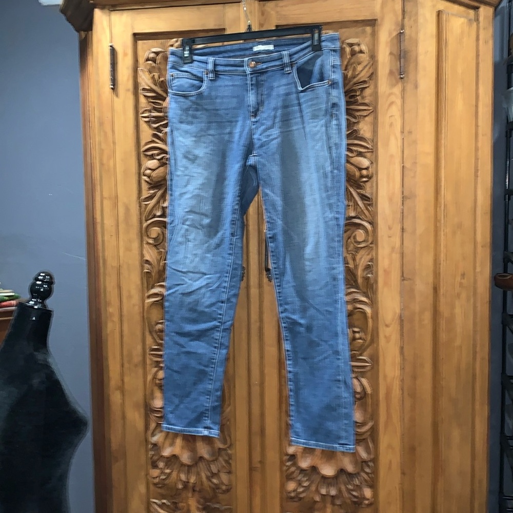 GUC Eileen Fisher size 8 soft blue jeans